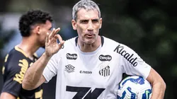 Vojvoda treina o Peixe no CT Rei Pelé