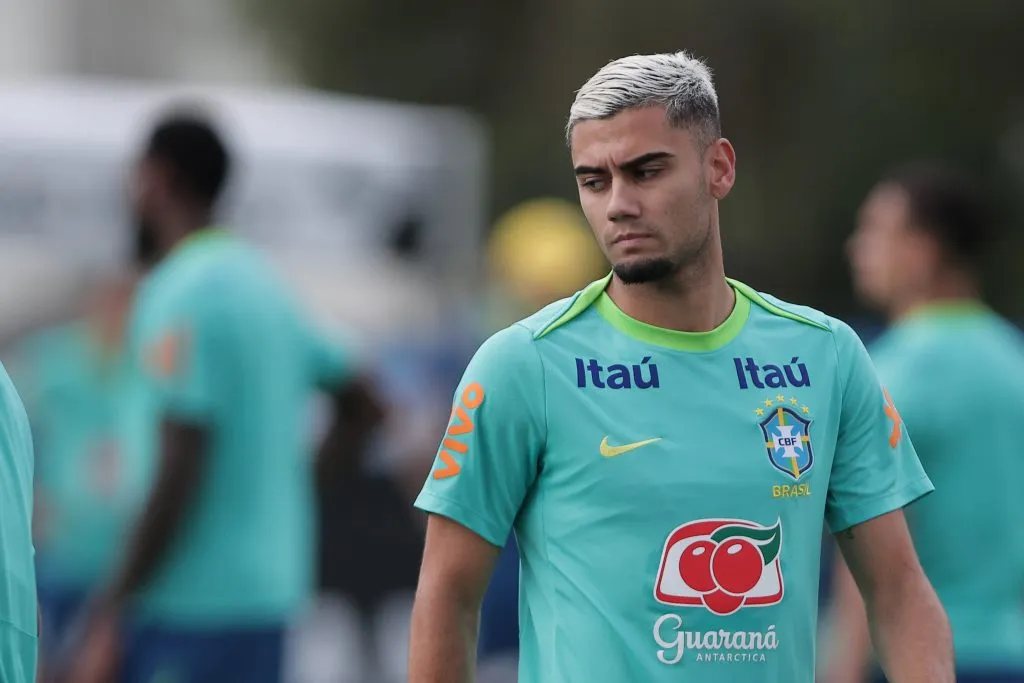 Andreas Pereira durante treino da Seleção Brasileira no Centro de Treinamento CT Joaquim Grava. Foto: Ettore Chiereguini/AGIF