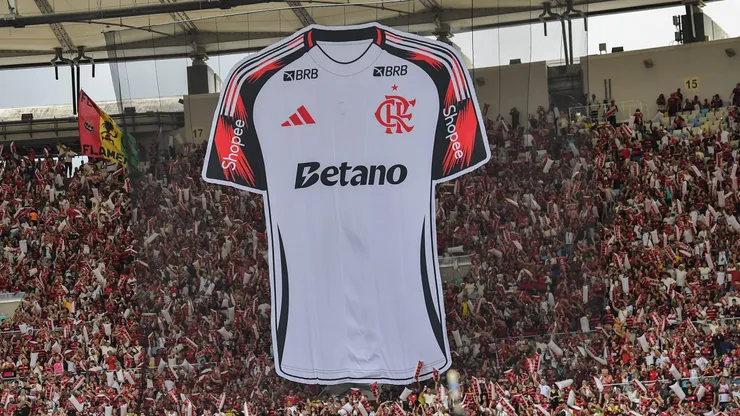 RJ - RIO DE JANEIRO - 31/08/2025 - BRASILEIRO A 2025, FLAMENGO X GREMIO - Torcida do Flamengo durante partida contra Gremio no estadio Maracana pelo campeonato Brasileiro A 2025. Foto: Thiago Ribeiro/AGIF