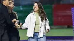 Camilla Orlando em premiação do Brasileirão Sub-20. Foto: Thiago Ribeiro/Staff Images Woman/CBF