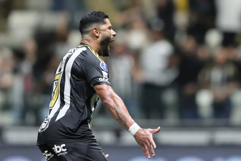 Hulk comemora seu gol contra o Godoy Cruz, pela Sul-Americana. Foto: Gilson Lobo/AGIF