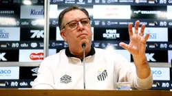 O presidente Marcelo Teixeira, durante coletiva oficial em coletiva de imprensa realizada no Vila Belmiro. Foto: Mauricio De Souza/AGIF