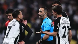 Davi de Oliveira Lacerda foi criticado por erros em Corinthians x Athletico-PR.