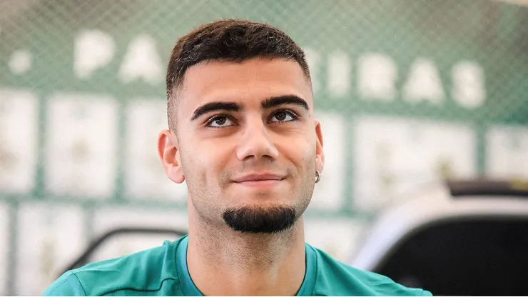 Andreas durante atividade na Academia de Futebol