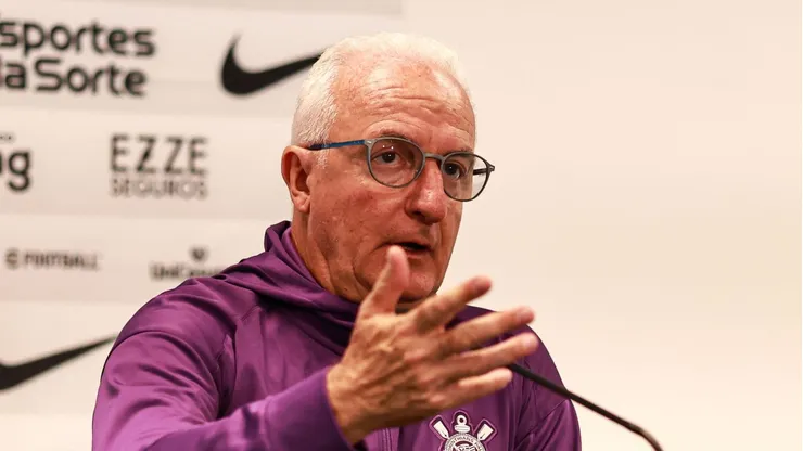 Dorival no Corinthians. Foto: Maxi Franzoi/AGIF