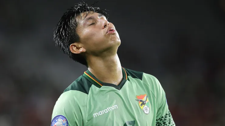 Miguelito não deve voltar ao Santos - Foto: Leonardo Fernandez/Getty Images.
