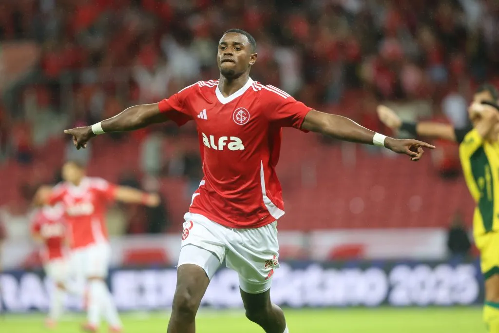 Ricardo Mathias, comemora seu pela equipe principal do Internacional em partida contra o Mirassol na Arena. Foto: Ricardo Duarte/Inter