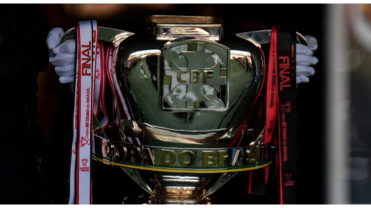 Taça da Copa do Brasil. Foto: Thiago Ribeiro/AGIF