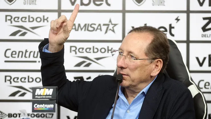 John Textor faz revelação sobre a venda de jogadores