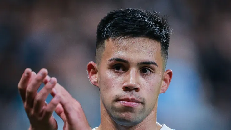 Aravena durante jogo do Imortal.