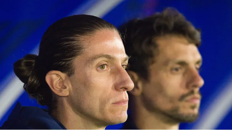 Filipe Luís durante jogo do Fla em Bragança Paulista.