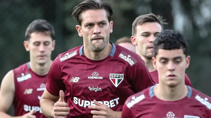 Rafael Tolói deve ser uma das novidades. Foto: Pedro Guedes / São Paulo FC