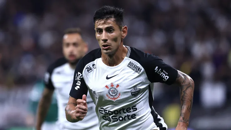 Lateral entra na mira de outros clubes do Brasileirão. Foto: Marcello Zambrana/AGIF