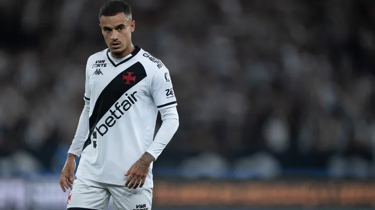 Philippe Coutinho em ação pelo Vasco contra o Botafogo, pela Copa do Brasil - Foto: Jorge Rodrigues/AGIF