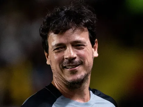Fernando Diniz elogia Admar Lopes após boa janela do Vaco