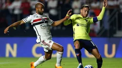 Jogador do São Paulo durante partida contra o LDU Quito - (Photo by Miguel Schincariol/Getty Images)
