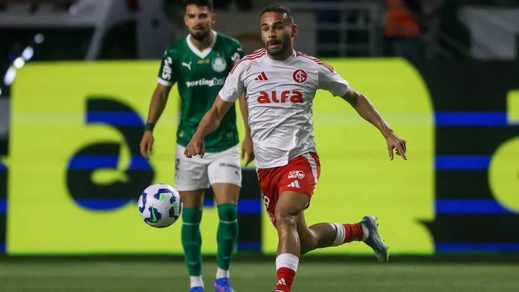 Thiago Maia, volante do Inter em partida pelo campeonato brasileiro