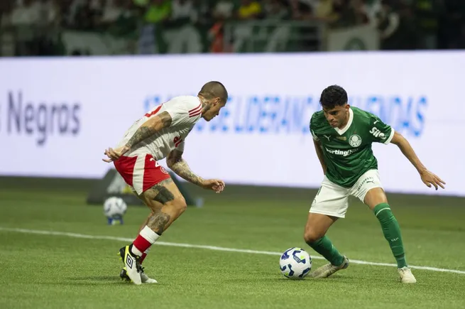 Bruno Rodrigues, jogador do Palmeiras durante partida contra o Internacional no estadio Arena Allianz Parque pelo campeonato Brasileiro A 2025. Foto: Anderson Romao/AGIF