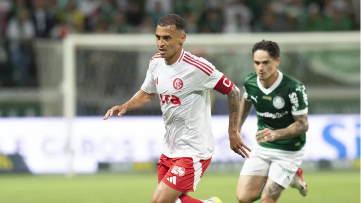 Alan Patrick durante lance no jogo de ontem (13)