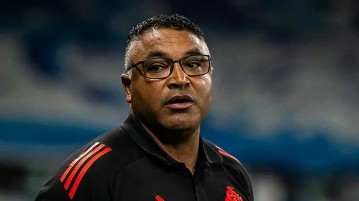 Roger durante partida contra a Raposa