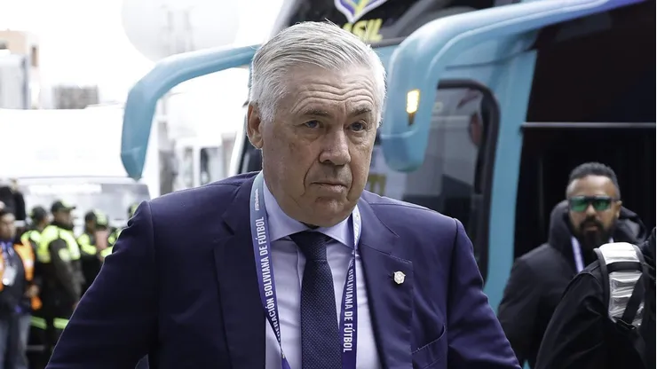Carlo Ancelotti com a CBF na cidade de El Alto, na Bolívia