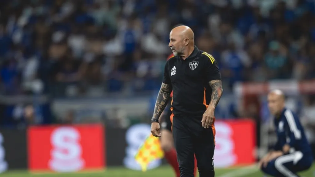 Jorge Sampaoli durante partida contra o Cruzeiro na Copa do Brasil (Foto: Pedro Souza / Atlético)