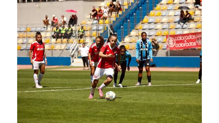 Gre-Nal pelo Gauchão Feminino. Foto: Lara Vantzen/Internacional