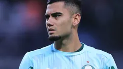Andreas Pereira durante aquecimento antes de partida entre Palmeiras e Internacional, no Allianz Parque, pelo Brasileirão.