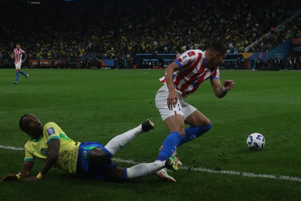 SP – SAO PAULO – 10/06/2025 – ELIMINATORIAS COPA DO MUNDO 2026, SELECAO BRASILEIRA X PARAGUAI – Vinicius Junior jogador da Selecao Brasileira durante a partida entre Brasil e Paraguai na Neo Quimica Arena em Sao Paulo (SP), pelas Eliminatorias da Copa do Mundo 2026. Foto: Marlon Costa/AGIF