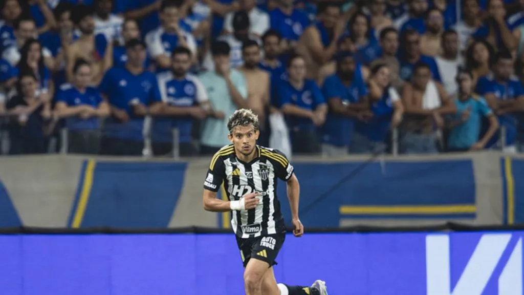 Meia pede resposta já na partida contra o Santos (Foto: Pedro Souza / Atlético)