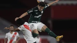 Raphael Veiga durante partida contra o River Plate - (Photo by Juan I. Roncoroni – Pool/Getty Images)