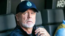 Mano Menezes tecnico do Gremio durante partida contra o Atletico-MG no estadio Arena MRV pelo campeonato Brasileiro A 2025. Foto: Fernando Moreno/AGIF