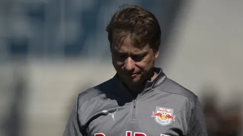 Fernando Seabra tecnico do Bragantino durante partida contra o Sport no estadio Cicero De Souza Marques pelo campeonato Brasileiro A 2025.