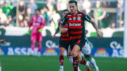 Saul, jogador do Flamengo, durante partida contra o Juventude no estadio Alfredo Jaconi pelo campeonato Brasileiro A 2025. Foto: Luiz Erbes/AGIF