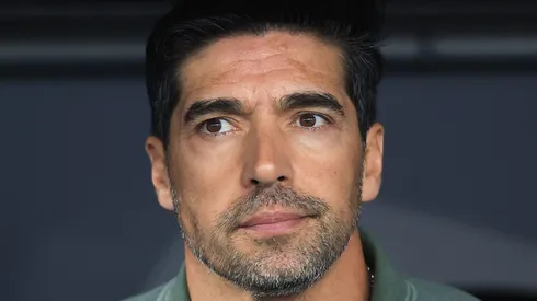 Abel Ferreira, técnico do Palmeiras em partida pelo campeonato brasileiro. (Foto: Buda Mendes/Getty Images)