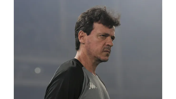 RJ - RIO DE JANEIRO - 11/09/2025 - COPA DO BRASIL 2025, BOTAFOGO X VASCO - Fernando Diniz tecnico do Vasco durante partida contra o Botafogo no estadio Engenhao pelo campeonato Copa Do Brasil 2025. Foto: Thiago Ribeiro/AGIF