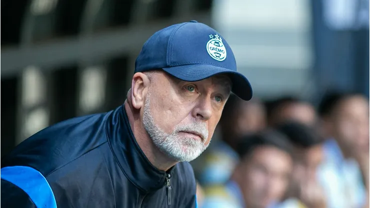 MG - BELO HORIZONTE - 17/08/2025 - BRASILEIRO A 2025, ATLETICO-MG X GREMIO - Mano Menezes tecnico do Gremio durante partida contra o Atletico-MG no estadio Arena MRV pelo campeonato Brasileiro A 2025.