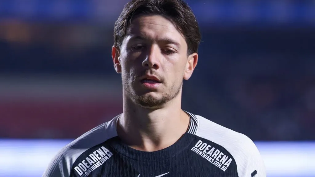 Garro durante partida. Foto: Marcello Zambrana/AGIF