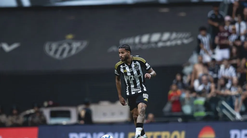 Alexsander não enfrentará o Botafogo no final de semana (Foto: Pedro Souza / Atlético)