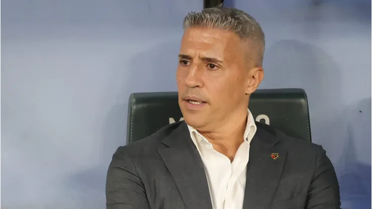 Crespo analisa reestreia de Tolói no São Paulo