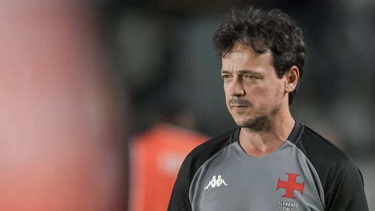 Fernando Diniz tecnico do Vasco durante partida contra o Ceara no estadio Sao Januario pelo campeonato Brasileiro A 2025. Foto: Thiago Ribeiro/AGIF