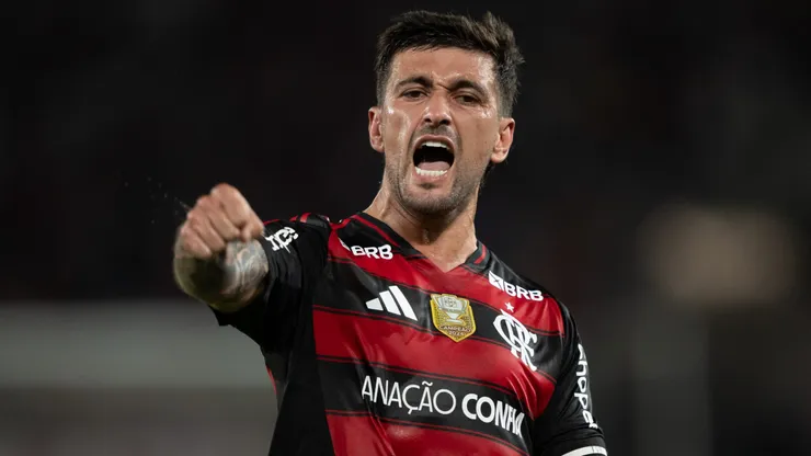 Arrascaeta comemorando gol pelo Flamengo. Foto: Jorge Rodrigues/AGIF