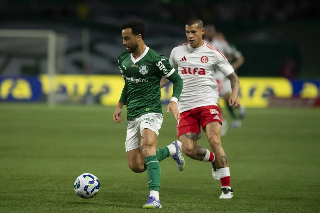 Felipe em ação contra o Colorado. Foto: Anderson Romao/AGIF