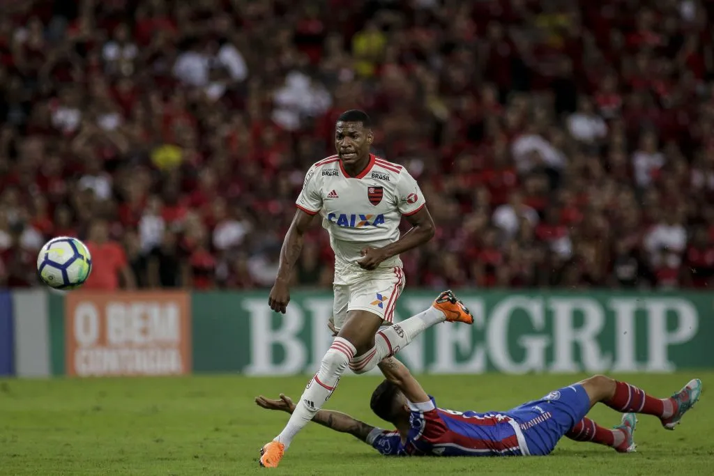 Jean Lucas em ação pelo Flamengo. Foto: Luciano Belford/AGIF