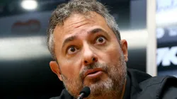 Alexandre Mattos representou o Santos em reunião com Comissão de Arbitragem para reclamar de lance em empate com o Galo.