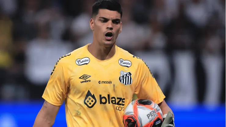 Goleiro faz grande temporada - Foto: Ettore Chiereguini/AGIF.