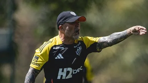 Sampaoli em treino do Galo. Foto: Pedro Souza / Atlético