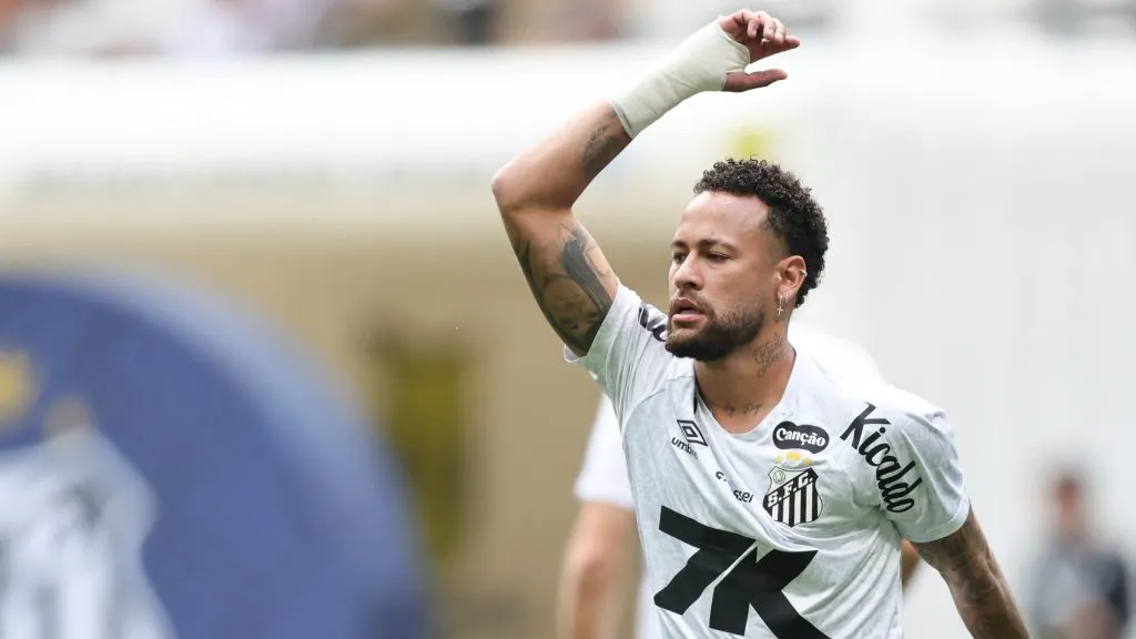 Neymar ganhou a confiança de Vojvoda no Santos – Foto: Gilson Lobo/AGIF