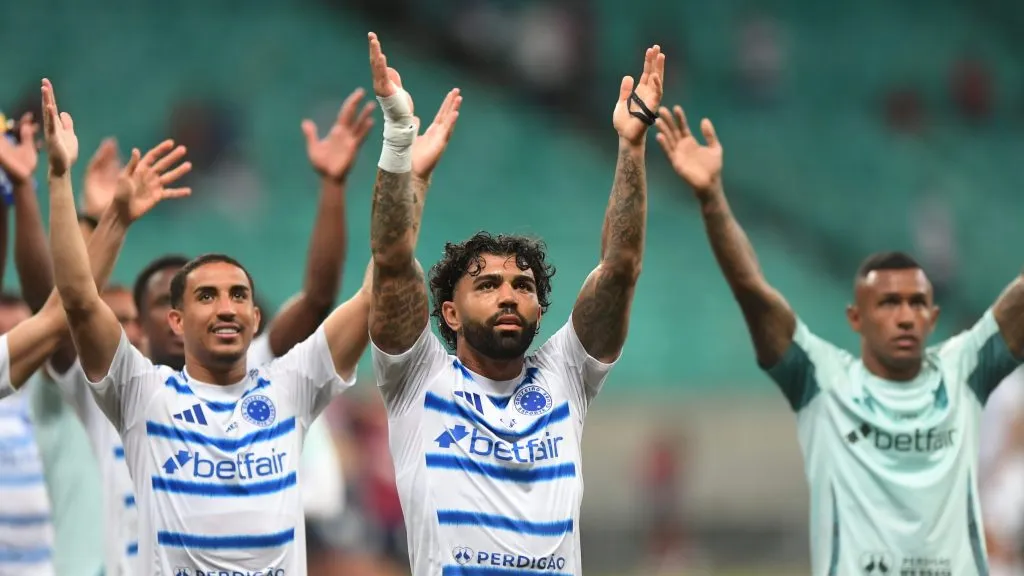 Jogadores do Cruzeiro comemorando. Foto: Jhony Pinho/AGIF