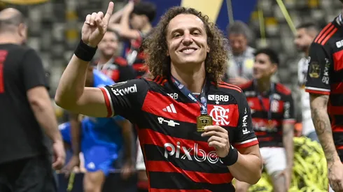 David Luiz na comemoração do título da Copa do Brasil (Marcelo Cortes / CRF)